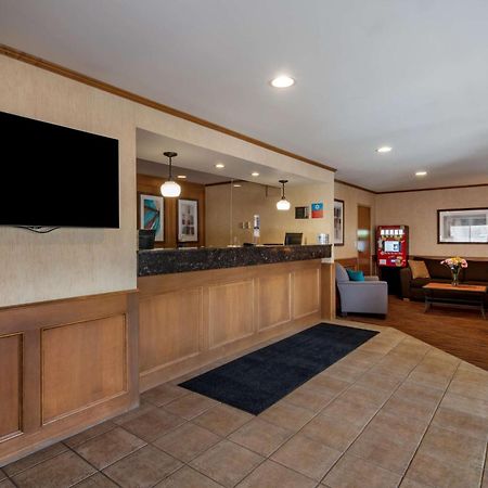 Surestay Plus Hotel By Best Western Salmon Arm Zewnętrze zdjęcie