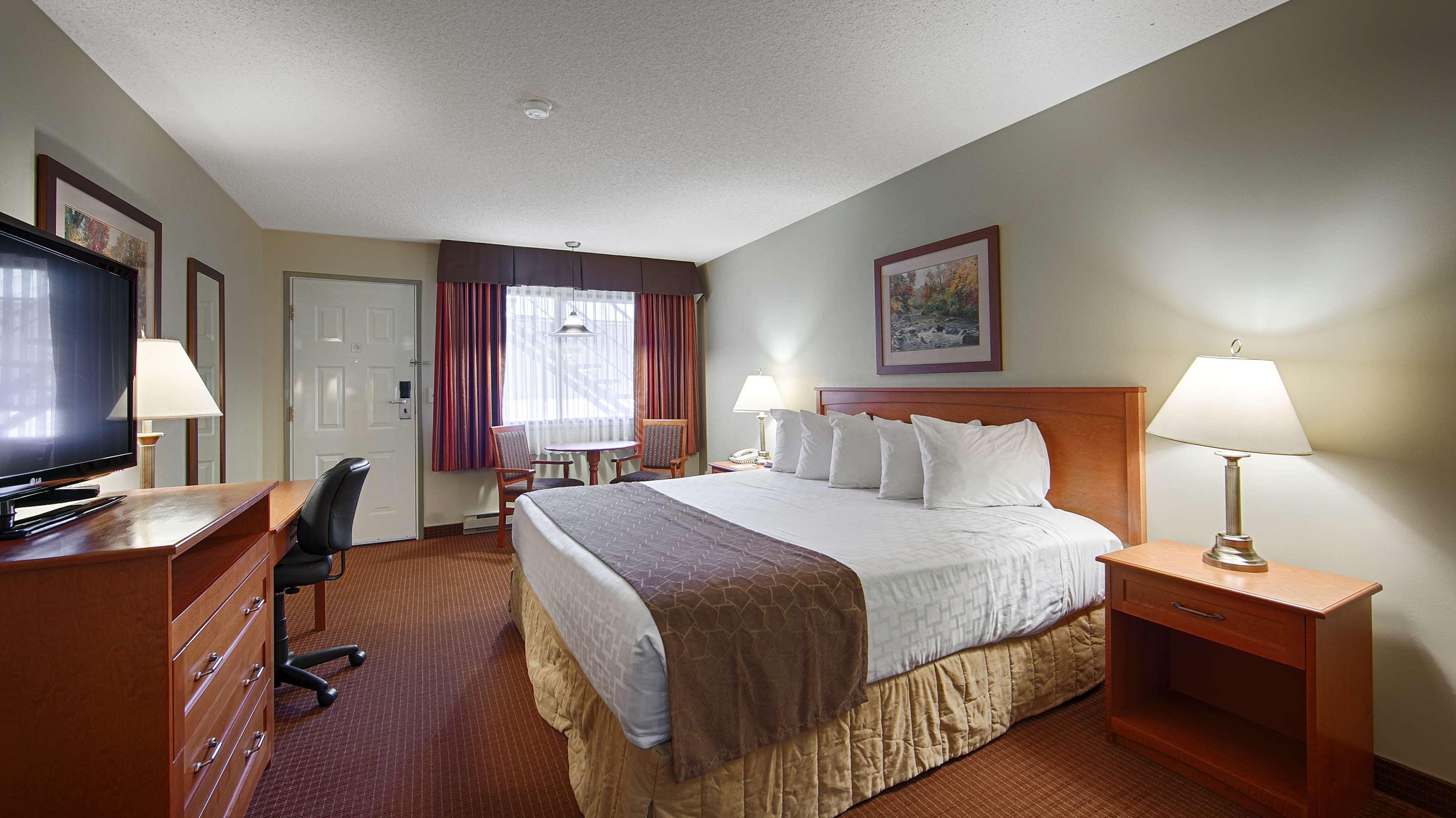 Surestay Plus Hotel By Best Western Salmon Arm Zewnętrze zdjęcie