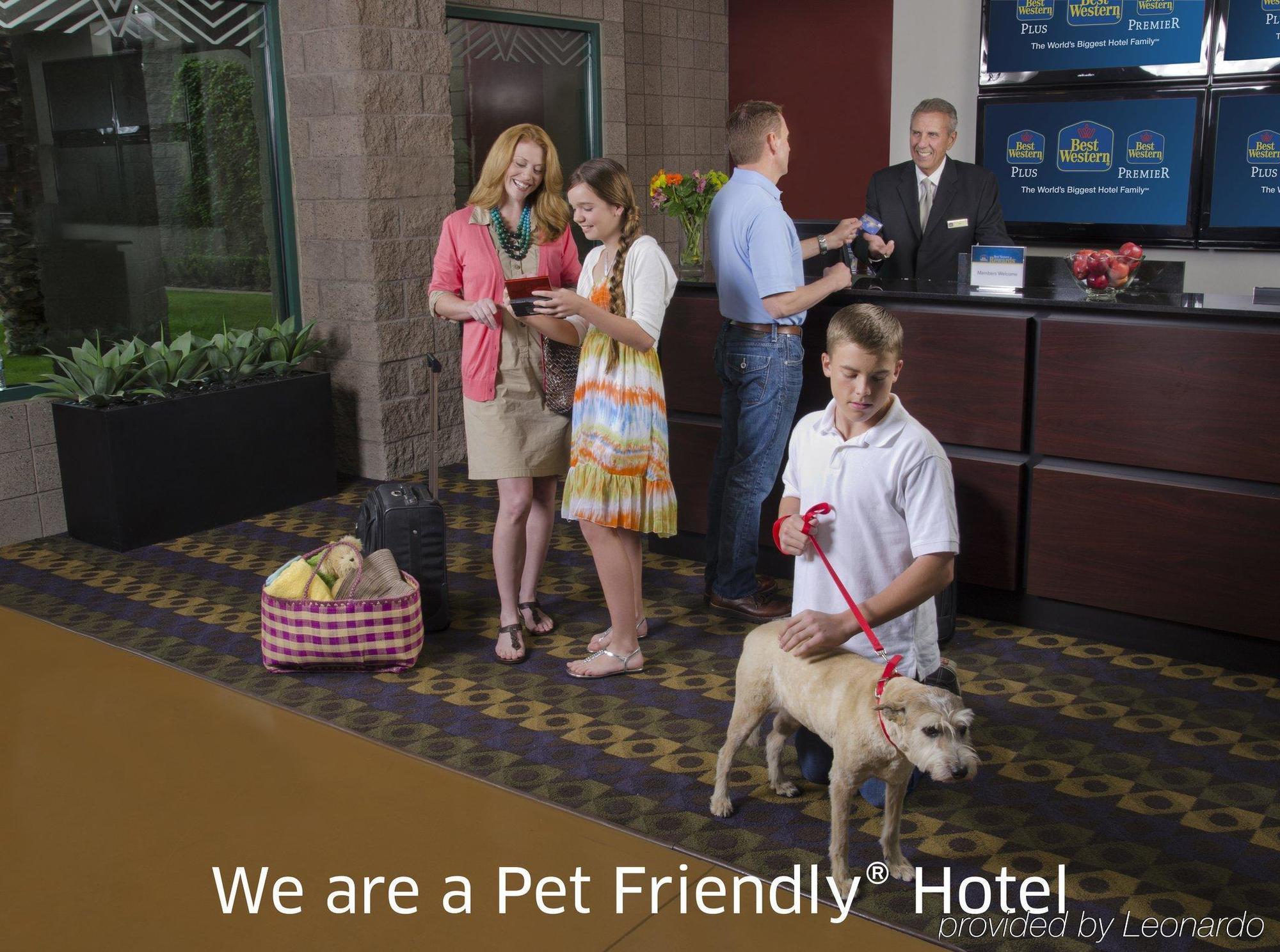 Surestay Plus Hotel By Best Western Salmon Arm Zewnętrze zdjęcie